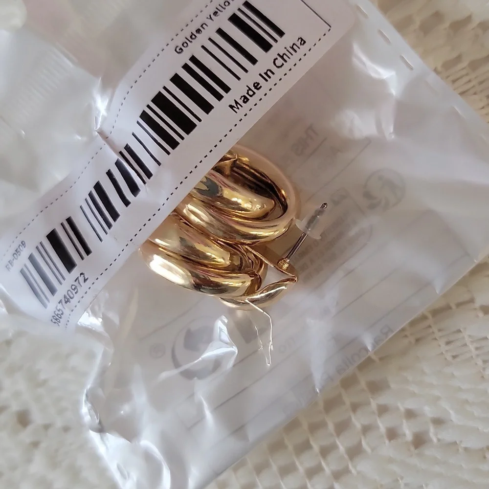 Chunky Gold Oval Stud Earrings | Bold Sculptural Statement | 1.18” New